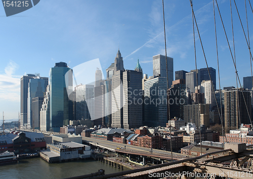 Image of New York skyline in sunny ambiance