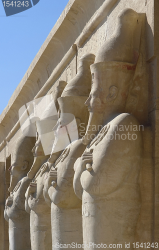 Image of figures at the Mortuary Temple of Hatshepsut in Egypt