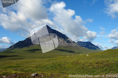 Image of Buachaille Etive Mor in sunny ambiance