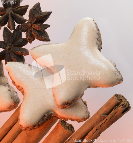 Image of cinnamon stars and spice