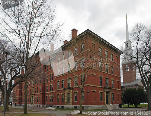 Image of Grays Hall in cloudy ambiance