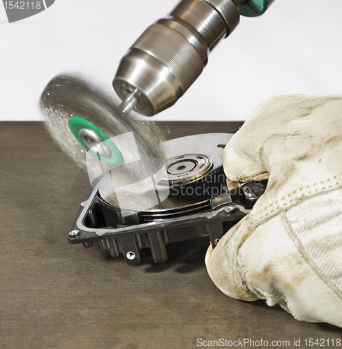 Image of scrubbing a hard disk