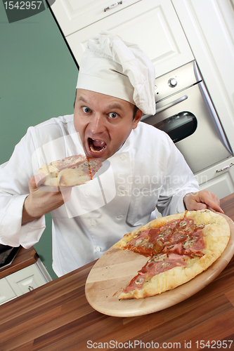 Image of Chef and pizza