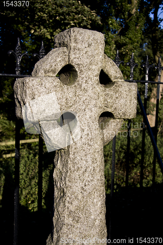 Image of roughly-cut stone cross