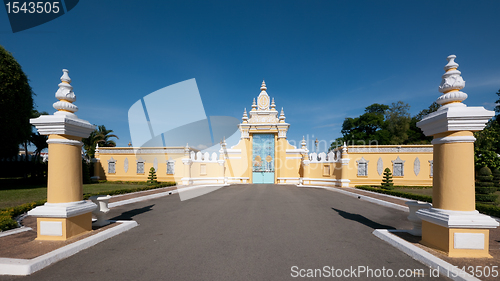 Image of Entrance to the Royal Palace in Phnom Penh