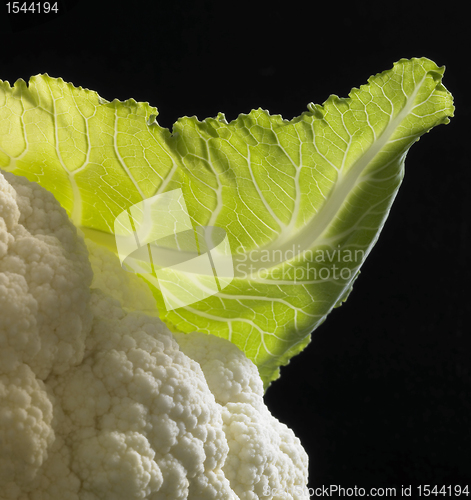 Image of cauliflower and leaf detail