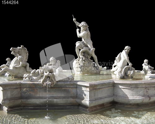 Image of Fontana del Nettuno in black back