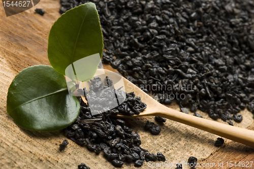 Image of Fresh and dried tea