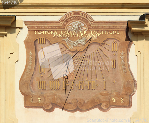 Image of Old sundial