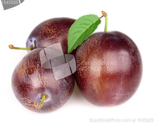 Image of Sweet plums with leaves