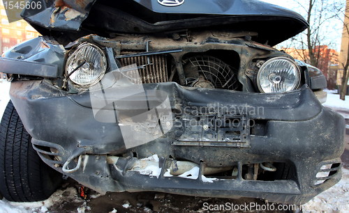 Image of crash   head-on