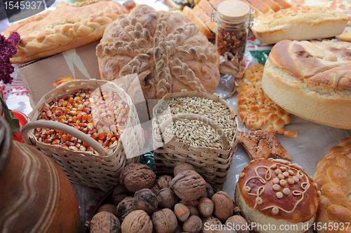 Image of Basket with wheat and maize