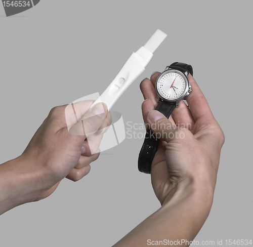 Image of doing a pregnancy test