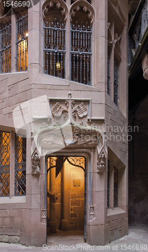 Image of architectural detail inside Haut-Koenigsbourg Castle