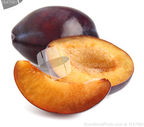 Image of Fresh plum with slice