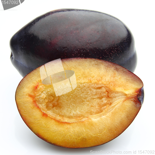 Image of Sweet plum with half of plum