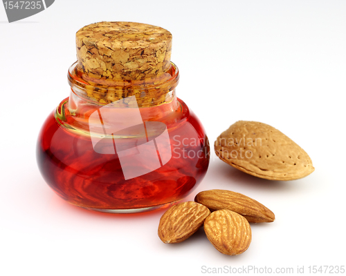 Image of Almonds oil with kernel