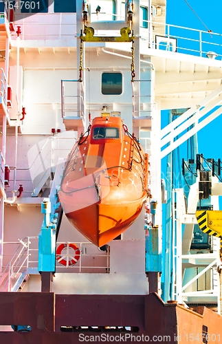 Image of Deep water transporter hanging on science ship