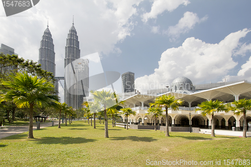 Image of Masjid Asy-Syakirin Mosque in Kuala Lumpur