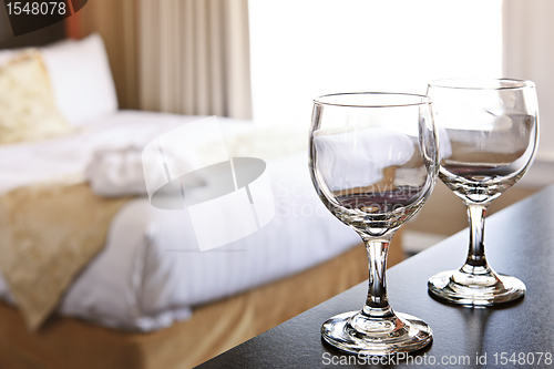 Image of Wineglasses in hotel room