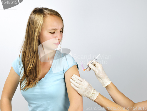 Image of Girl getting flu shot