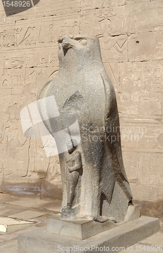 Image of Horus statue at the Temple of Edfu in Egypt