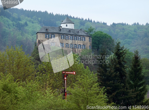 Image of castle in the Vulkan Eifel