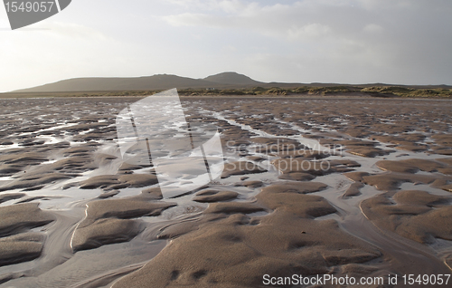 Image of bumpy ebb tide scenery