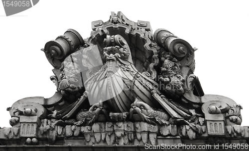 Image of sculpture at the Harvard Boathouse