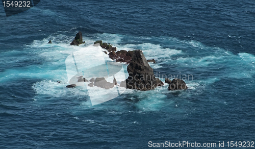 Image of rock and sea