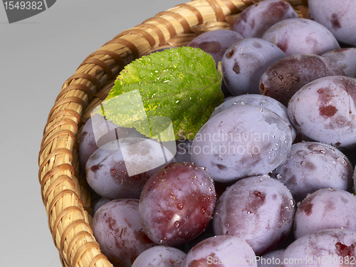 Image of plums