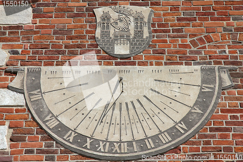 Image of Old sundial