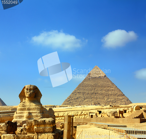 Image of egypt Cheops pyramid and sphinx