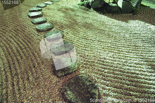 Image of zen pathway