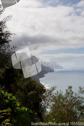 Image of Na Pali on Kauai from trail