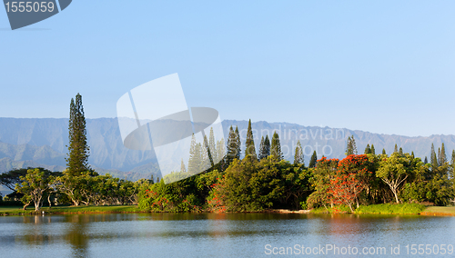 Image of Na Pali mountains and lake