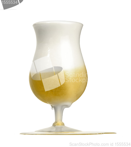Image of ebullient glass of beer