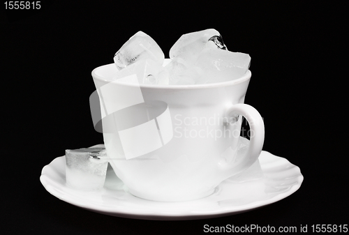 Image of Ice cubes inside a cup