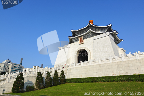 Image of Chiang kai-shek memorial hall in taiwan
