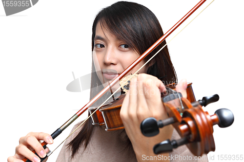 Image of woman play violin