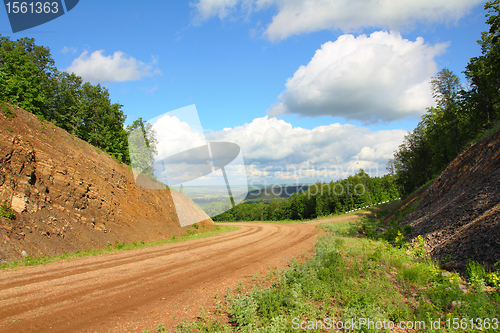 Image of dirt road in mountains