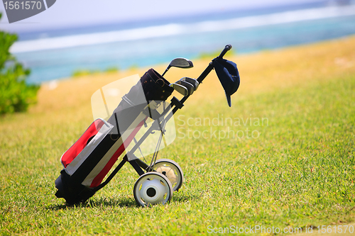 Image of Golf bag on coastal field