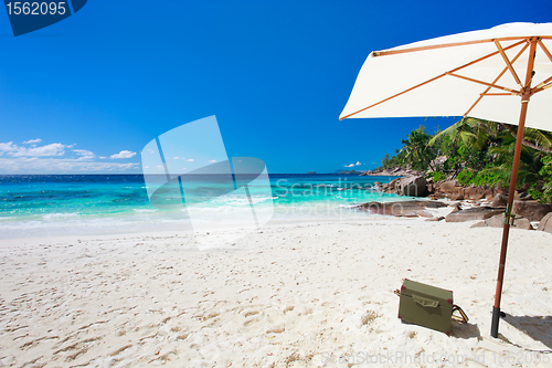 Image of Beach picnic