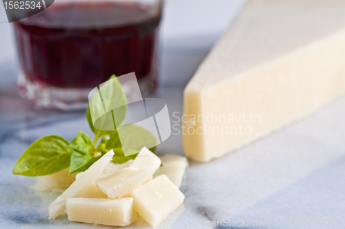 Image of parmesan cheese 