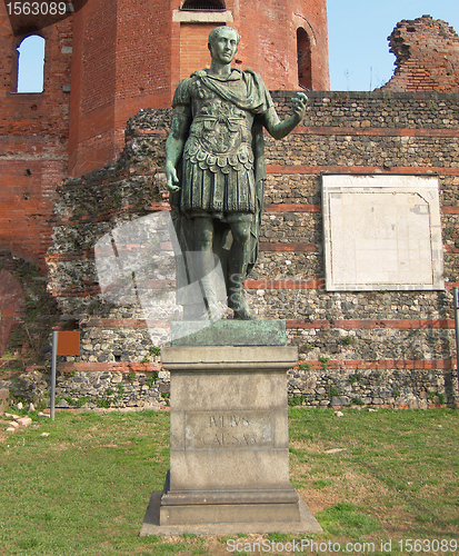 Image of Julius Caesar statue