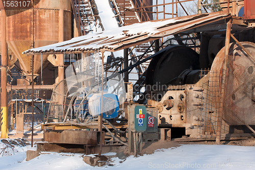 Image of Gravel pit, Belt conveyors and electric motor in winter