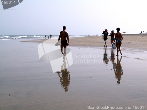 Image of people in the beach