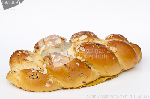 Image of 	braided yeast bun   
