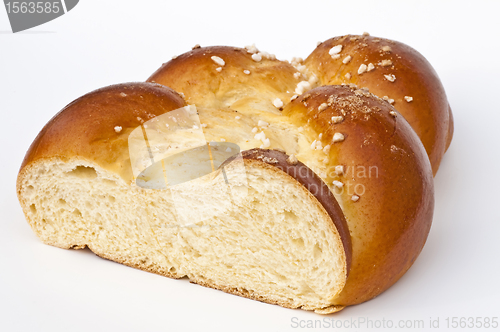 Image of 	braided yeast bun   