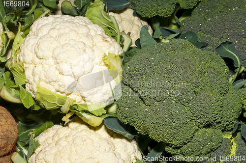 Image of caulifllower and broccoli